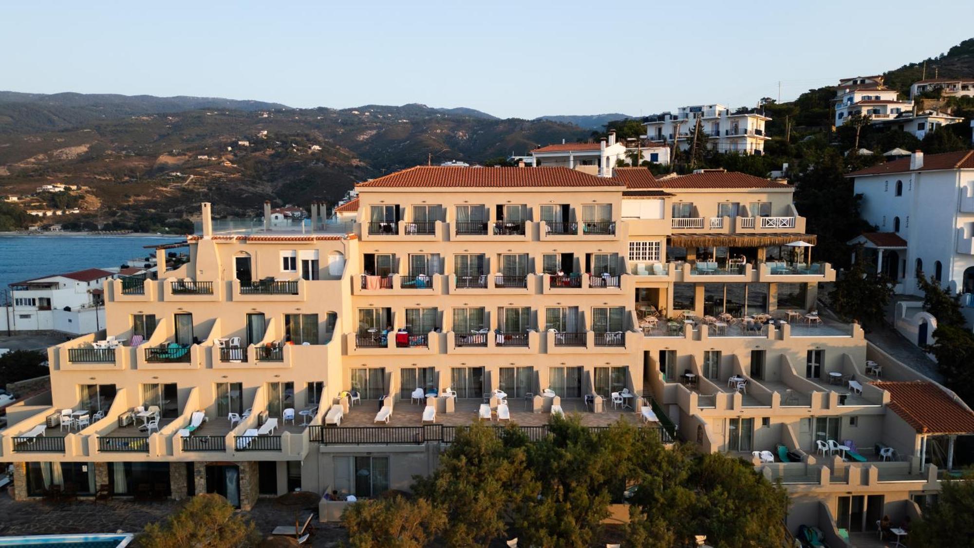 Cavos Bay Hotel & Studios Armenistis  Bagian luar foto